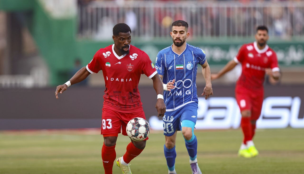 توهین نژادپرستانه به مدافع پرسپولیس در دربی؟