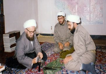 قبل از انقلاب نظر آیت‌الله مکارم‌شیرازی درباره حجاب زنان چه بود؟