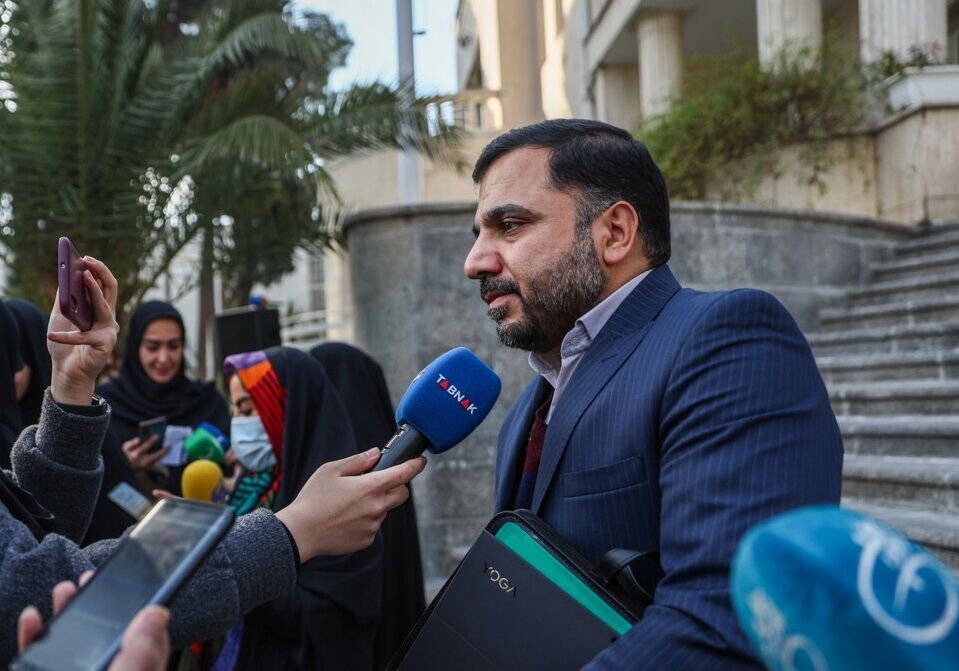 خنثی‌سازی بیش از ۲۰ مورد تلاش برای خرابکاری در روز انتخابات؛ وزیر ارتباطات: یک‌و‌نیم متر حفاری کردند برای رسیدن به کابل فیبر نوری!