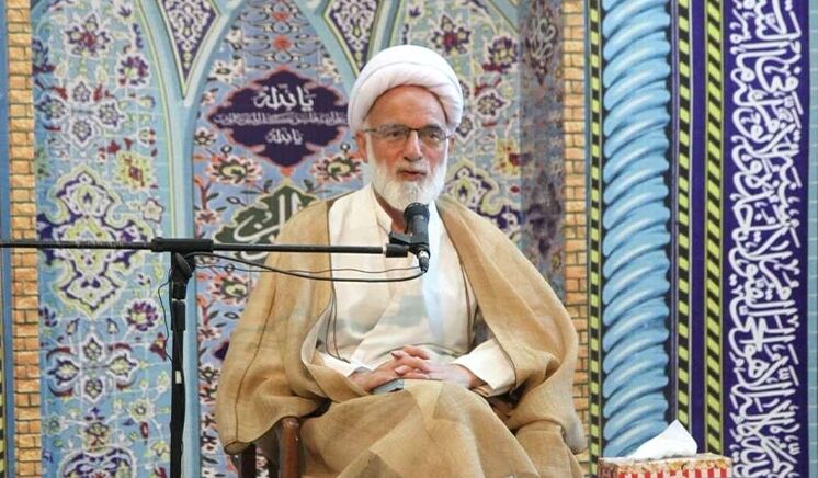 در مذاکرات باید مقتدرانه، با تدبیر و رعایت تمام نکات لازم با طرف غربی روبه رو 