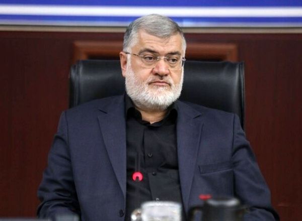  تهران دربالاترین سطح آمادگی امنیتی برای مراسم تشییع رهبر شهید/بازگشایی درهای مصلی ساعت۶صبح/ تمهدات در نظر گرفته شده برای ارائه خدمات درمانی و دارویی/ برنامه‌ریزی برای انتقال زائران از استان‌ها به تهران