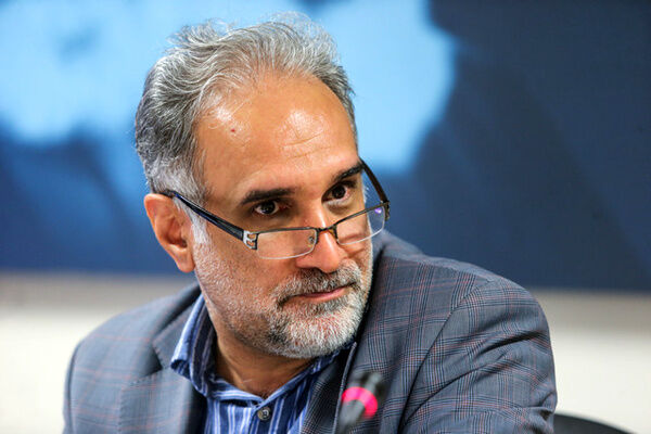 اینکه همه چیز را به گردن دشمن خارجی می‌اندازید توهین به مردم است / به افراد مصلح و میانجی انگ «خیانت» و «جاسوسی» می‌زنند