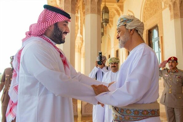 سفر معنادار بن‌سلمان به عمان؛ پایان جنگ یمن نزدیک است؟