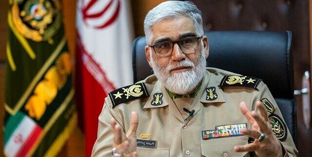امیر پوردستان: خدمه ناو هواپیمابر جرالد فورد، عمداً ناو را آتش زدند تا از ترکش‌های جنگ دور بمانند/ کارکنان ارتش آمریکا مخالف جنگ بودند