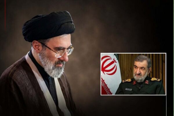 دیدار دبیر شورای‌عالی امنیت ملّی با رهبر معظّم انقلاب/  تأکید بر تحقق شروط ایران با هدف پایان جنگ