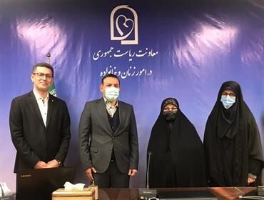 سوال های بی‌جواب مانده از عزل عزیزی خادم