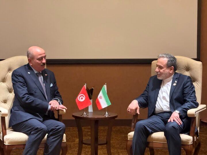 دیدار و گفت‌وگوی وزیران خارجه ایران و تونس