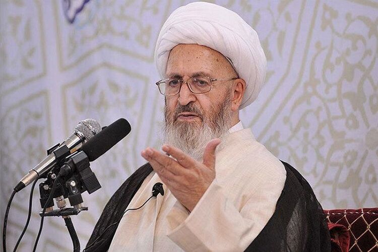امکان تربیت دینی در آپارتمان نیست/ دولت باید برای مردم خانه ویلایی بسازد