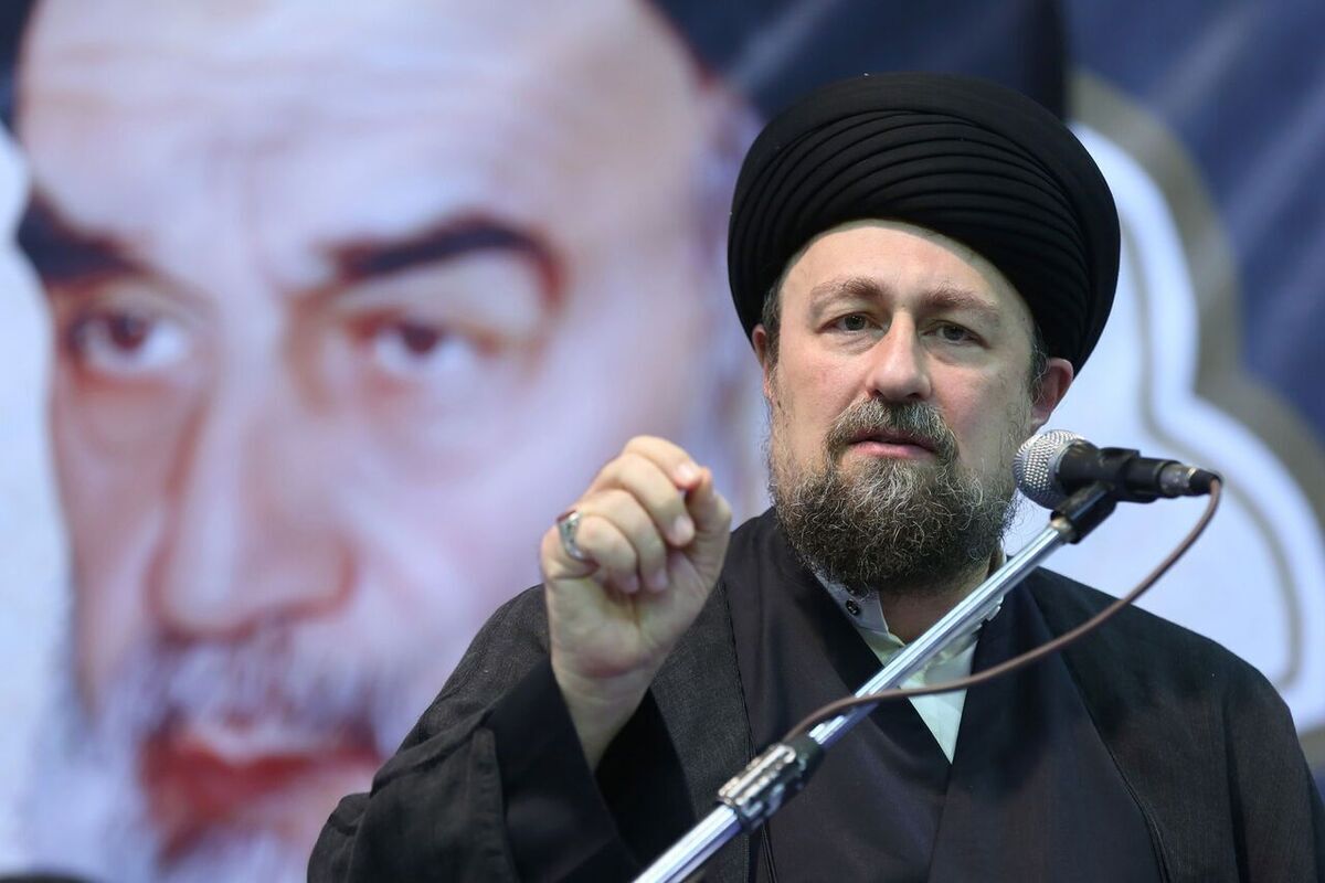 سید حسن خمینی: تک تک مردم مسئول هستند تا اگر مسئولین پای خود را کج گذاشتند به آن‌ها تذکر بدهند، هرگاه این دو رکن در کنار هم ماند، این ملت سعادت پیدا کرد و جاودانه شد
