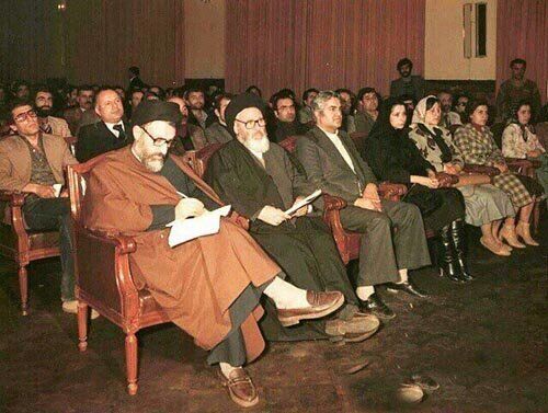 نحوه برخورد شهید بهشتی و طالقانی با زنان بی‌حجاب به روایت تصویر