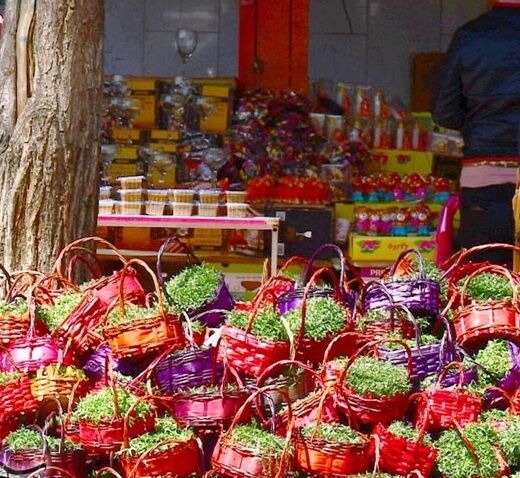 عکس رنگی از بازار شب عید ۵۰ سال پیش!
