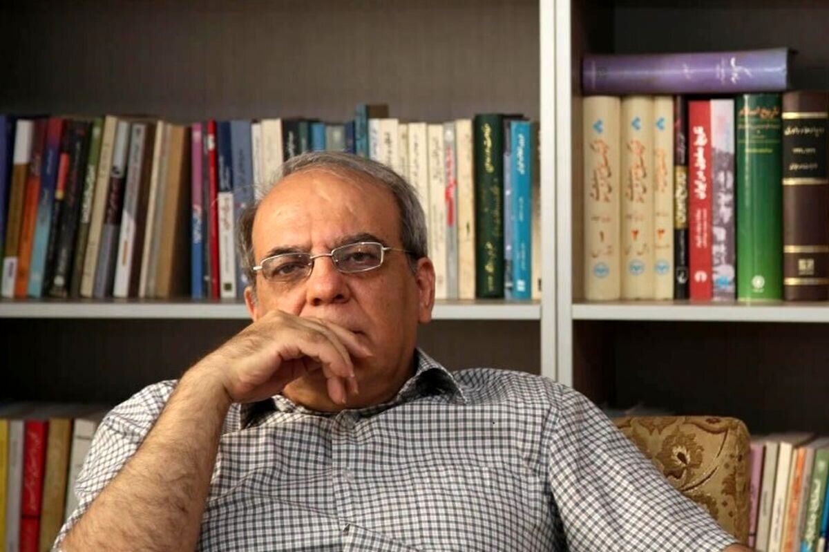 تحلیل تند و تیز عباس عبدی از شعار شفافیت نمایندگان مجلس و رابطه جن و بسم‌الله است + عکس
