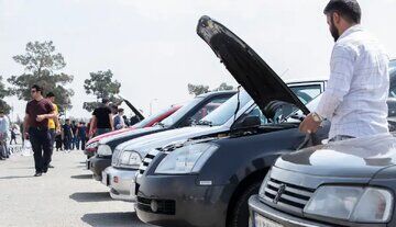 یک کارگر برای خرید ارزان‌ترین خودرو در بازار چند سال باید کار کند؟