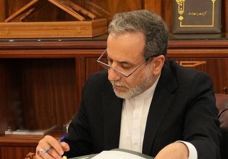 عراقچی: به ویتکاف گفتم با ما باید جور دیگری صحبت کنید؛ نمی‌توانید ما را تهدید یا تطمیع بکنید