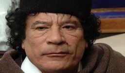 دیکتاتور زنده است!