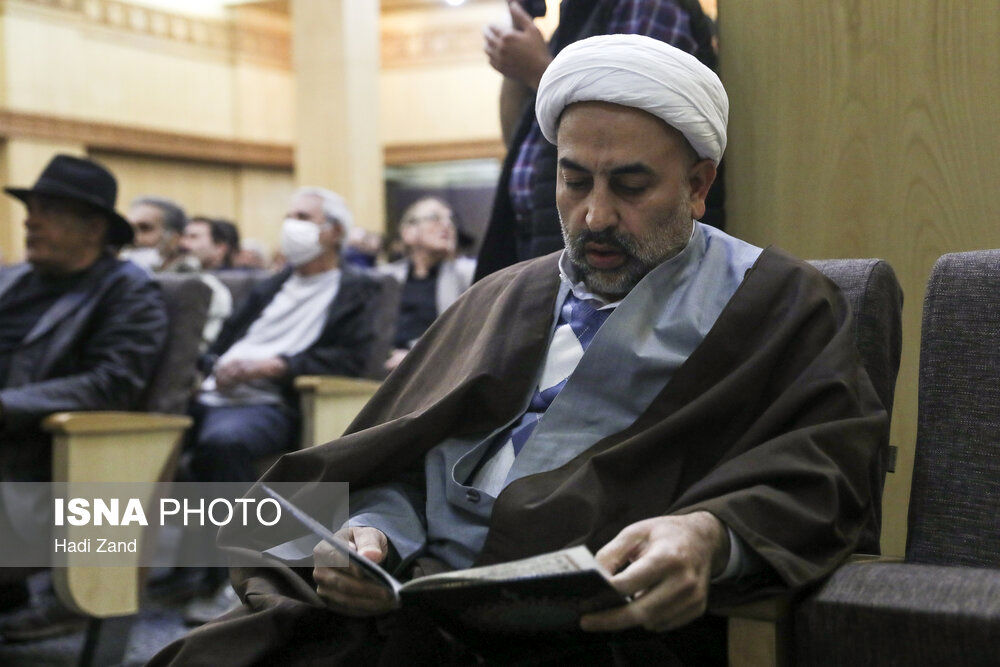انتقادات زائری از شیوه‌های امر به معروف:خداوند می‌فرماید برای بندگان من بهشت و جهنم تعیین نکنید 