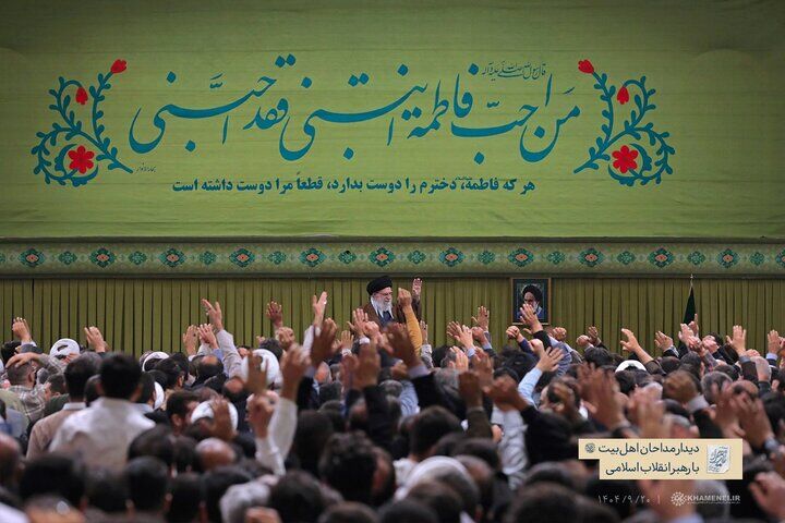 مراسم جشن میلاد حضرت زهرا (س) با حضور رهبر انقلاب برگزار شد