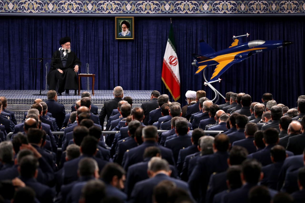 وظیفه خواص سنگین است؛ جبهه دشمن برای خواص برنامه دارد/ خواص می‌توانند در برگزاری هرچه پرشورتر انتخابات نقش ایفا کنند