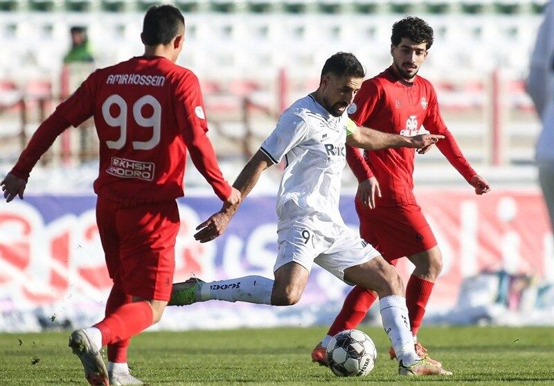 تعلیق ناظر بازی ملوان و تراکتور
