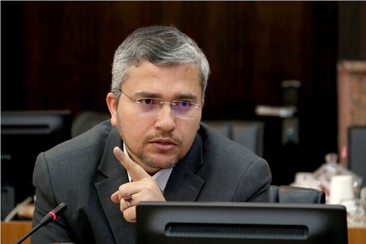 
سخنگوی کمیسیون امنیت ملی: دیپلمات‌های ایرانی در فرودگاه بیروت مورد بازرسی قرار نگرفتند
