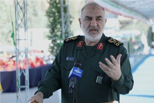 سردار سلامی: دشمنان ایران از حوادث گذشته درس عبرت نگرفتند