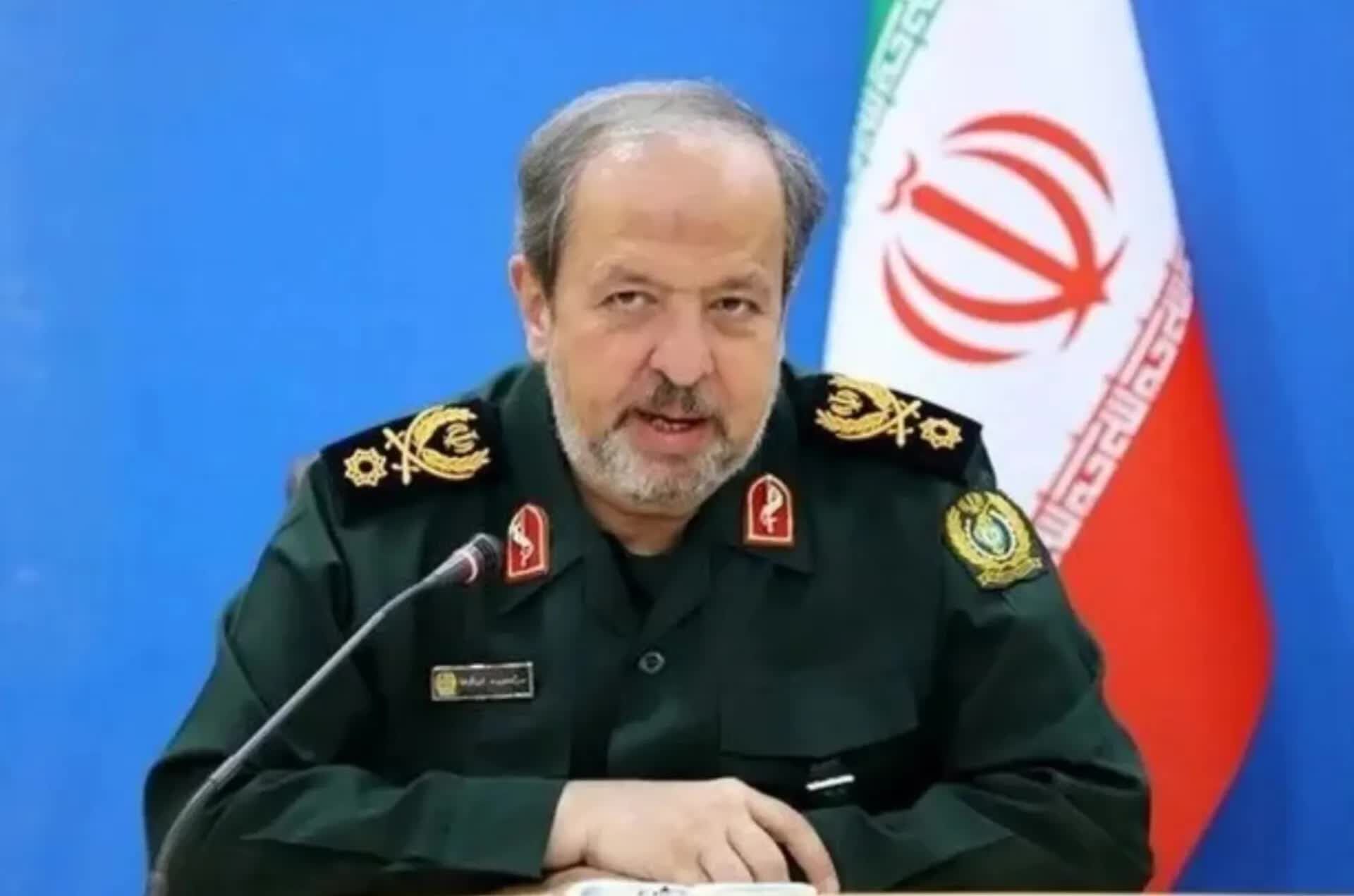 سرپرست وزارت دفاع: تولید موشک، پهپاد و سایر تجهیزات مورد نیاز نیرو‌های مسلح در طول جنگ نه تنها متوقف نشد، بلکه چند برابر افزایش یافته