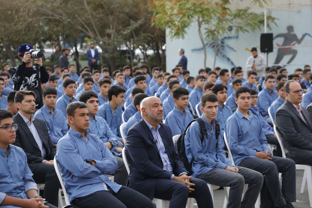 آرزوی امیرمحمد هفده ساله