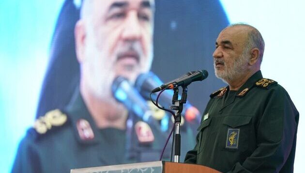دفاع مقدس نابرابرترین و طولانی‌ترین جنگ جهانی بود