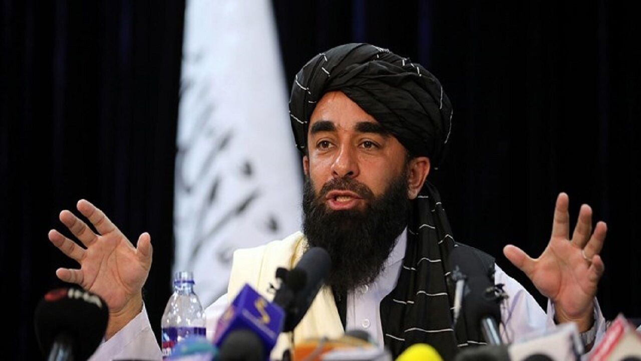 آقای مجاهد، نان ۵ میلیون تبعه افغان با ما، لااقل شما آب‌شان را تامین کنید