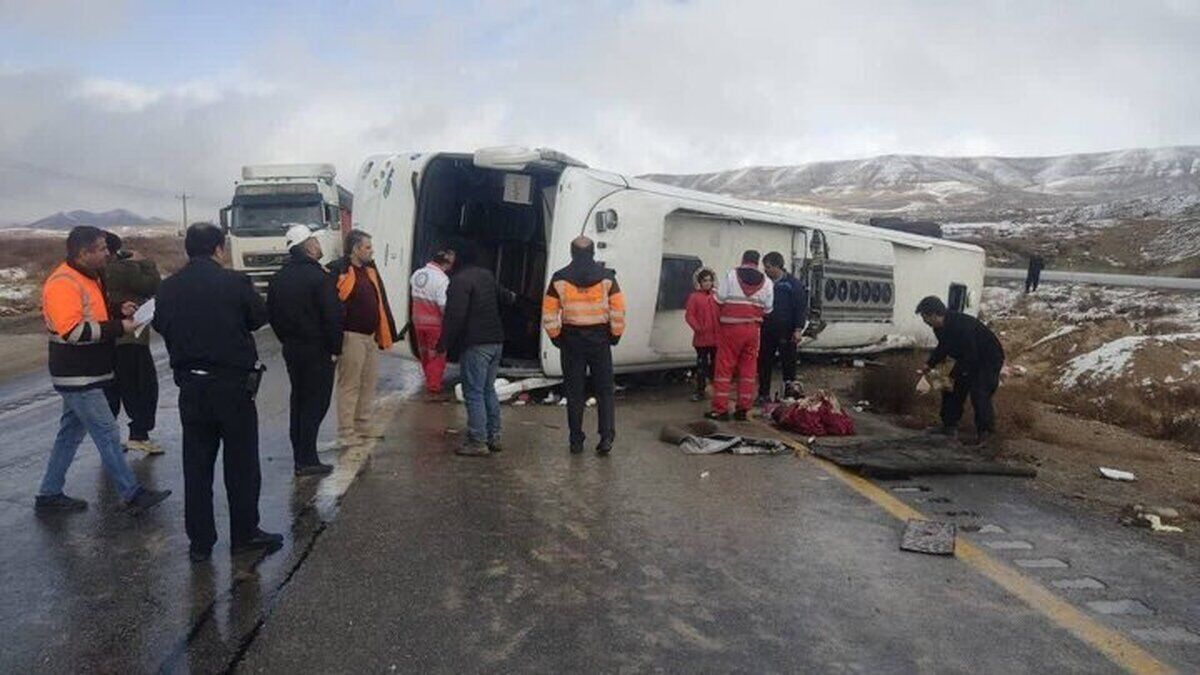 اظهارات پلیس درباره حادثه اتوبوس مسافری کرمان