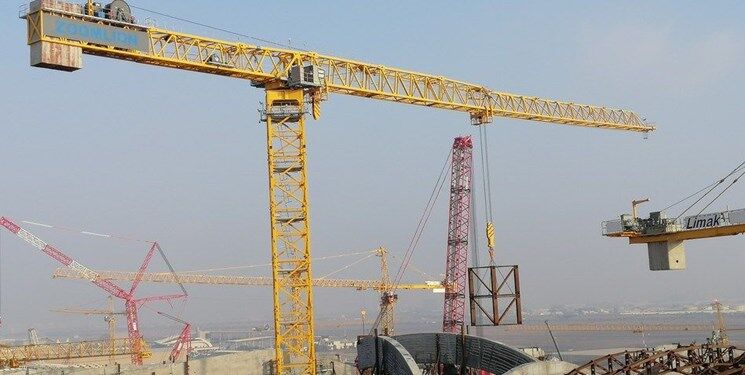 رفع خطر جرثقیل بزرگ در مرکز تهران