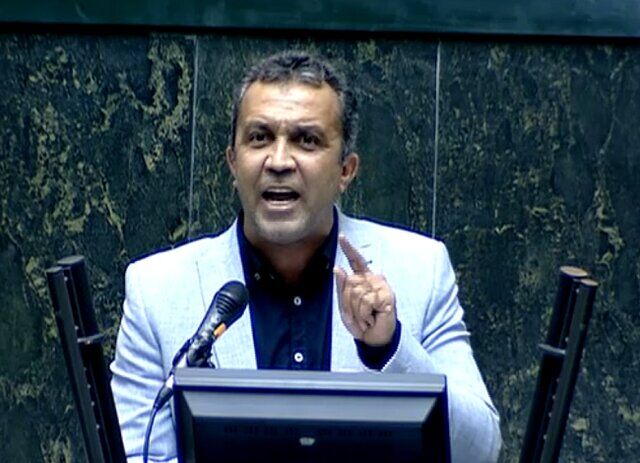 انتقاد تند یک نماینده از هیات رئیسه درباره پرونده شاسی‌بلندها؛ پای چه شخص شاخصی وسط است؟ اسامی را اعلام کنید + ویدئو