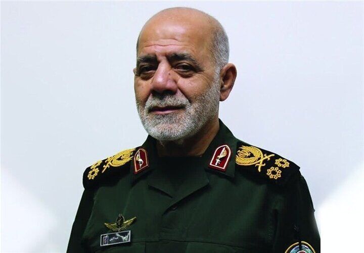 فرمانده قرارگاه خاتم‌: سامانه‌های جدیدی را به کار خواهیم گرفت تا بیش از پیش با حملات هوایی دشمن مقابله کنیم/ همه ظرفیت‌های نظامی ما باقی مانده و نابود نشده/ ارتقاء تجهیزات نظامی کشور مرتباً در حال پیشرفت است