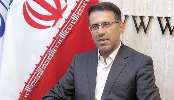 دانش‌بنیان کردن صنعت و کشاورزی با همایش و نمایشگاه انجام نمی‌شود/ مسئولان به اقتصاد دانش‌بنیان اهمیت بدهند