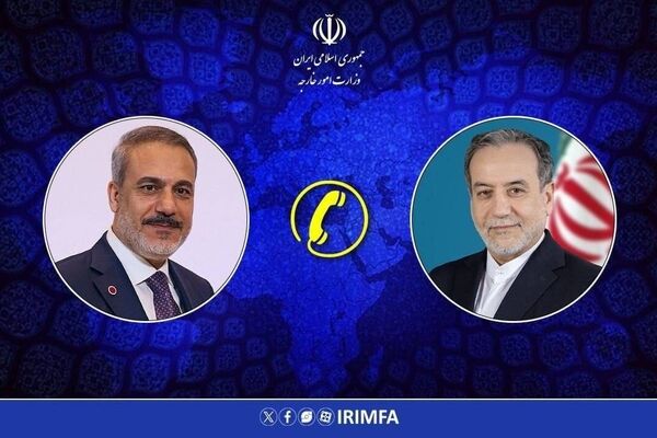گفت‌ وگوی تلفنی وزرای امور خارجه ایران و ترکیه درباره مهار تنش در منطقه