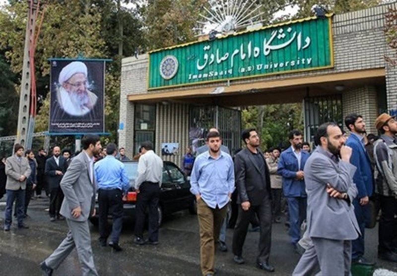 رئیس سازمان بورس فارغ‌التحصیل دانشگاه امام صادق است؛ افراد با گرایش خاص از این دانشگاه جذب دستگاه‌های اجرایی می‌شوند
