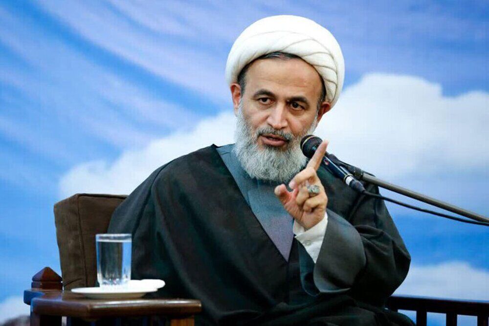 امروز سطح وفاداری مردم با رهبری بسیار بالاتر از زمان پیامبر است