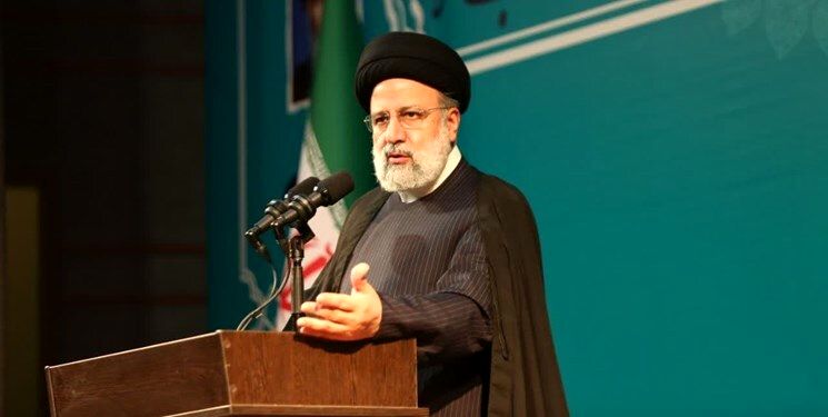 روسای‌جمهور خارجی که به ایران می‌آیند از این همه پیشرفت کشور شگفت‌زده می‌شوند؛ تا قله راهی نمانده است