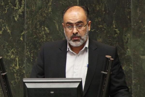 جوسازی‌های داخلی مانع ادامه کار کمیسیون طرح صیانت شد/ هنوز یک قانون درباره فضای مجازی که مطالبه رهبری است نداریم