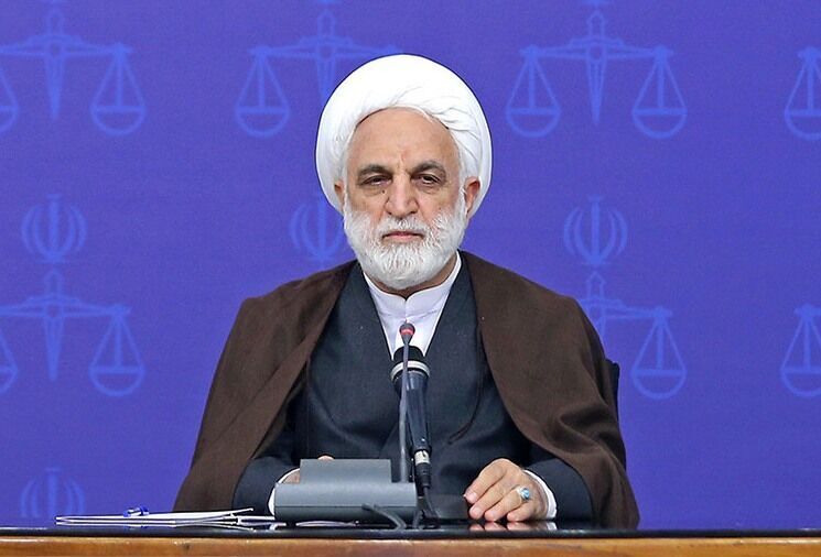 حق مظلوم را از ظالم می‌ستانیم