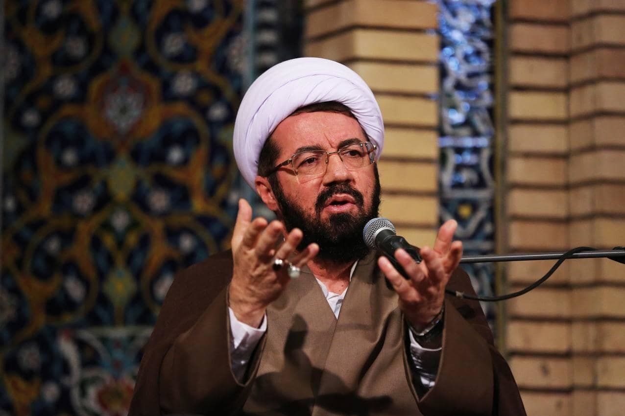 یک مرد زمانی که شکل‌های مختلف زنان را با وضعیت نامناسب می‌بیند، نسبت به همسر خود سرد می‌شود