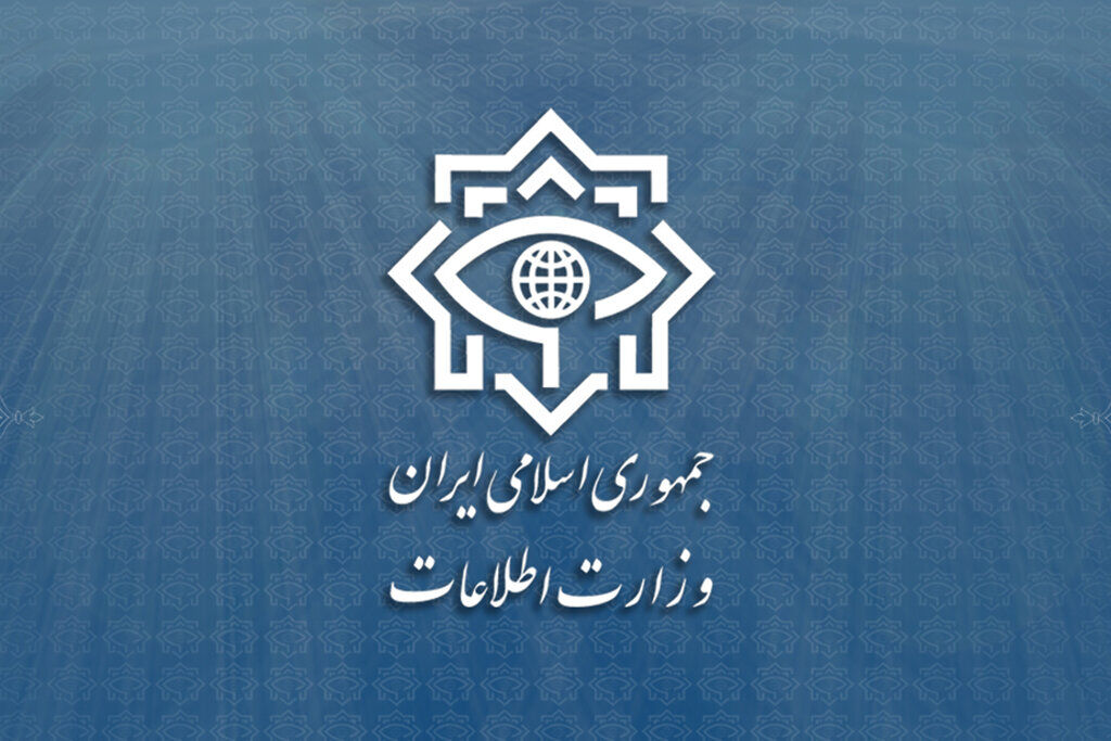 شعارنویسان و عمامه پران‌ها با وعده ارز دیجیتال این کار را می‌کردند