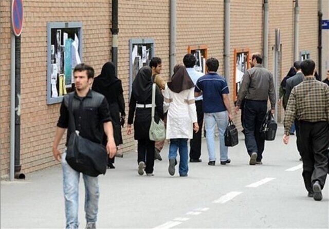 نرخ بیکاری در کشور بالا است