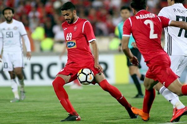 افشاگری مدافع پرسپولیسی در مورد نقل و انتقالات/ دیدگاه سیاسی باید هم‌سو باشد!