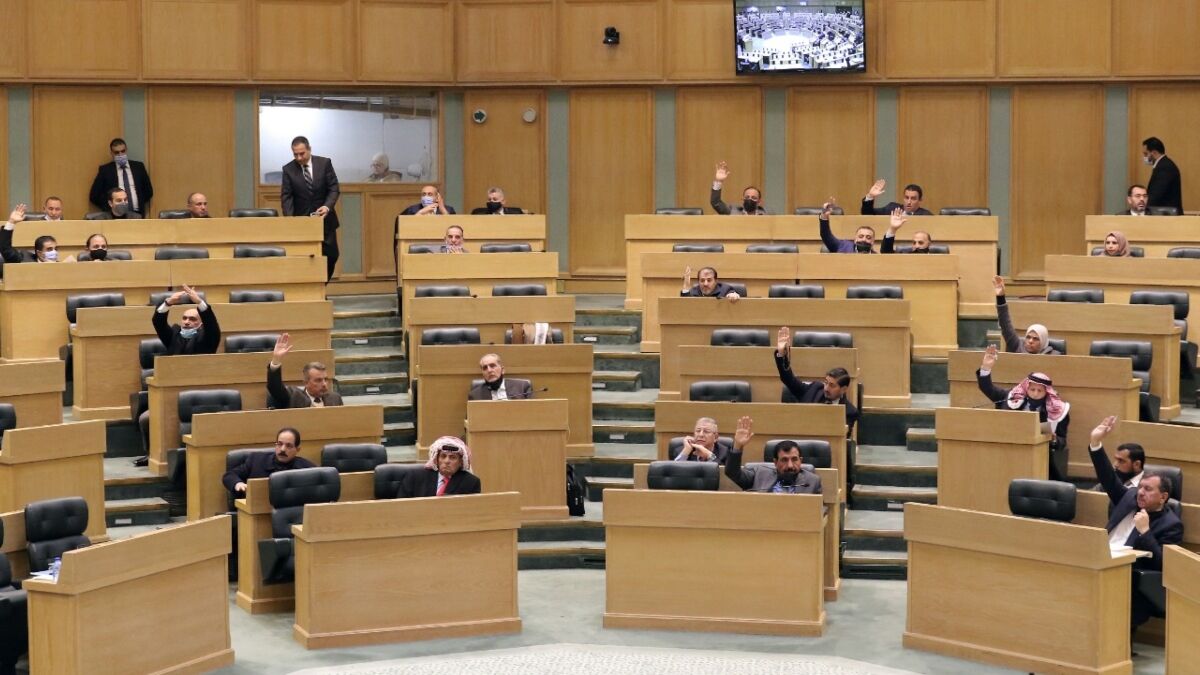 جنجال نماینده مجلس اردن؛ به معلم فرزندانم مجوز تنبیه بدنی آنها را دادم