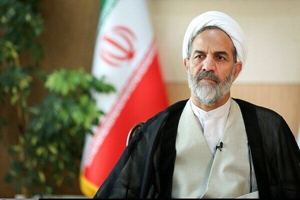 تخلف در «فولاد مبارکه» مربوط به دولت قبل است/ آقای رئیسی از زمان ریاست قوه قضاییه پیگیر فساد فولاد مبارکه بود