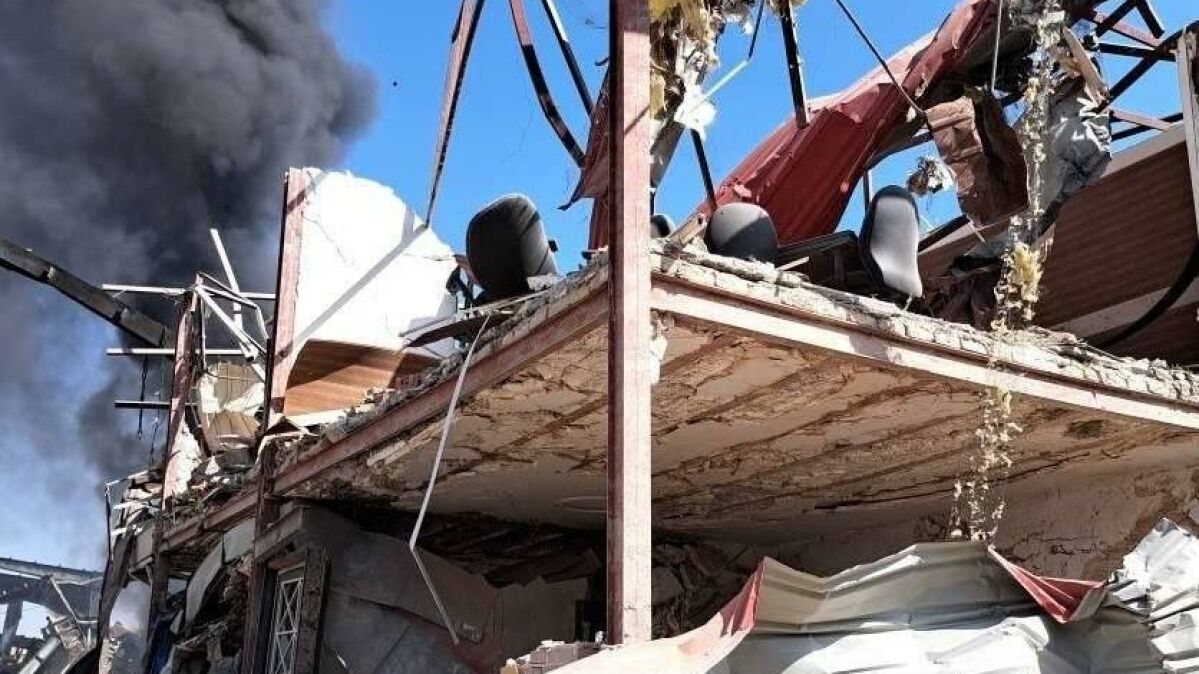 حریق در کارخانه تولید تینر شمس‌آباد؛ ۲۶ نفر مصدوم شدند