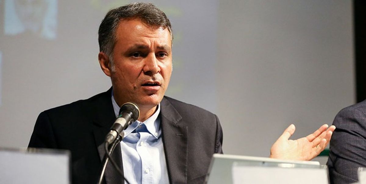 پلیس اگر فکر میکند آموزشهای گشت ارشاد به درد زنان میخورد آن را در تلویزیون پخش کند
