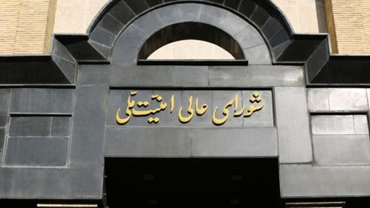 واکنش روزنامه جمهوری اسلامی به تغییرات در ساختار امنیتی کشور: انتظار این نیست که اصول و معیار‌ها تغییر کنند، ولی شیوه‌ها باید دستخوش تحول اساسی شوند