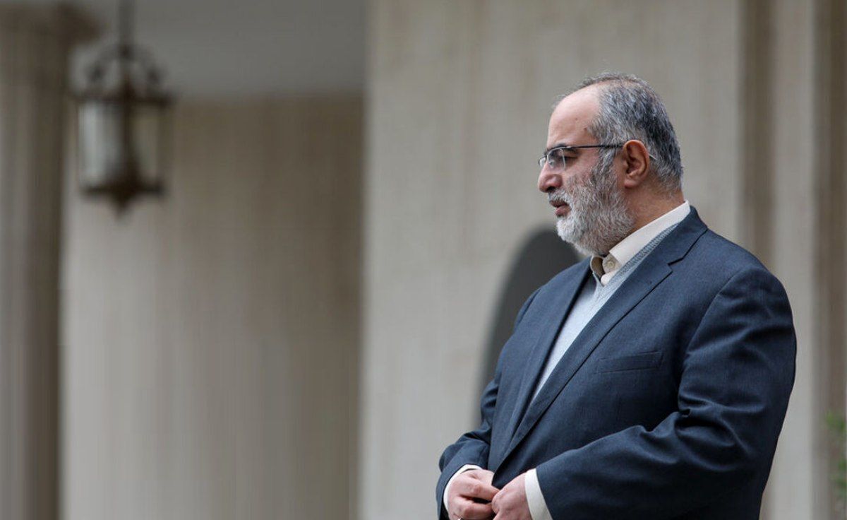 واکنش حسام‌الدین آشنا به اظهارات اخیر قالیباف: هر نوشته‌ای که دستتان رسید را با صدای بلند نخوانید؛ آقای روحانی اخیراً در باره روسیه بیانی نداشته‌اند + عکس